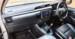 Toyota Hilux Revo Single Cab 2.4J 2017 full