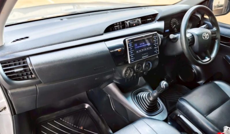 Toyota Hilux Revo Single Cab 2.4J 2017 full