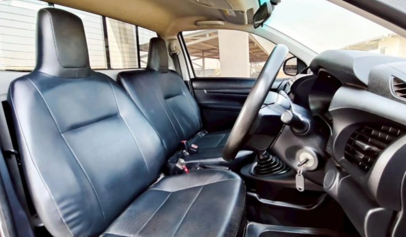 Toyota Hilux Revo Single Cab 2.4J 2017 full