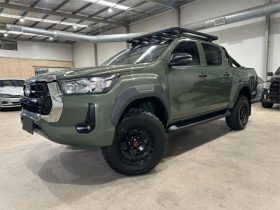 Toyota Hilux GUN126R FACELIFT SR (4×4) 2020
