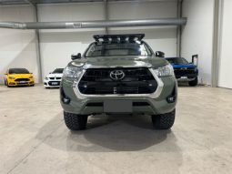 Toyota Hilux GUN126R FACELIFT SR (4×4) 2020 full