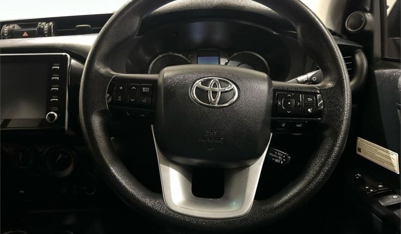 Toyota Hilux GUN126R FACELIFT SR (4×4) 2020 full