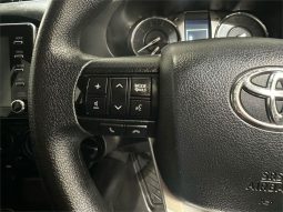 Toyota Hilux GUN126R FACELIFT SR (4×4) 2020 full