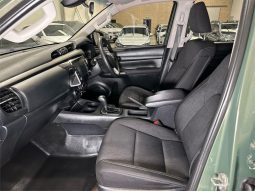 Toyota Hilux GUN126R FACELIFT SR (4×4) 2020 full