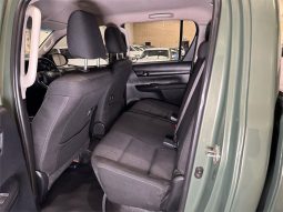 Toyota Hilux GUN126R FACELIFT SR (4×4) 2020 full