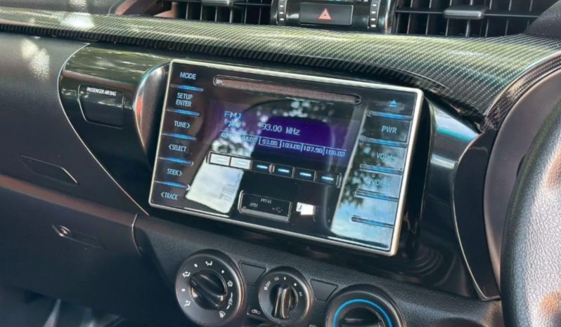 Toyota Hilux RevoStandard Cab 2.4 J Plus 2018 full