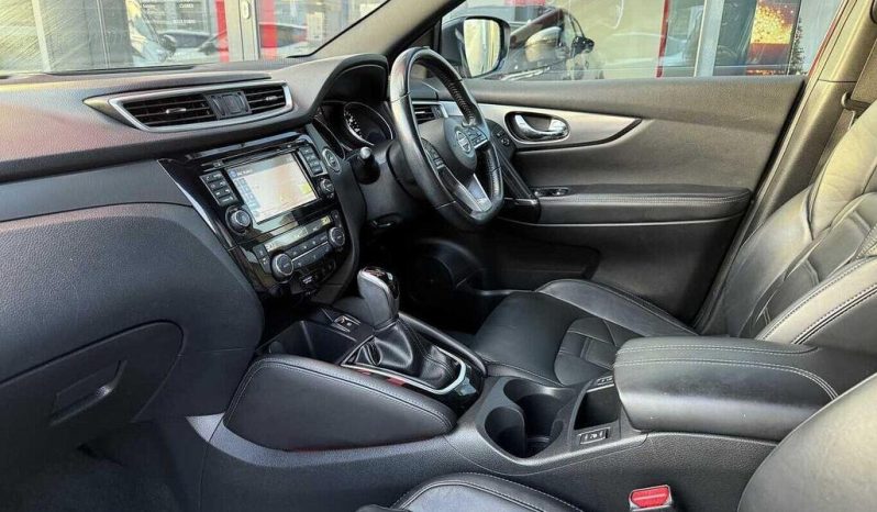 Nissan Qashqai 1.2 DIG-T Tekna+ XTRON Euro 6 2017 full