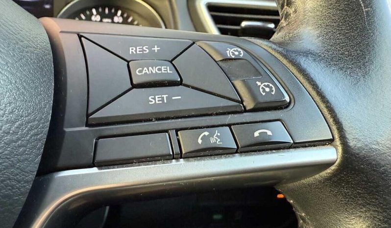 Nissan Qashqai 1.2 DIG-T Tekna+ XTRON Euro 6 2017 full