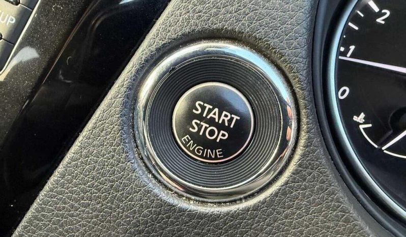 Nissan Qashqai 1.2 DIG-T Tekna+ XTRON Euro 6 2017 full