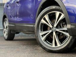 Nissan Qashqai 1.2 DIG-T N-Connecta XTRON Euro 6 2017 full