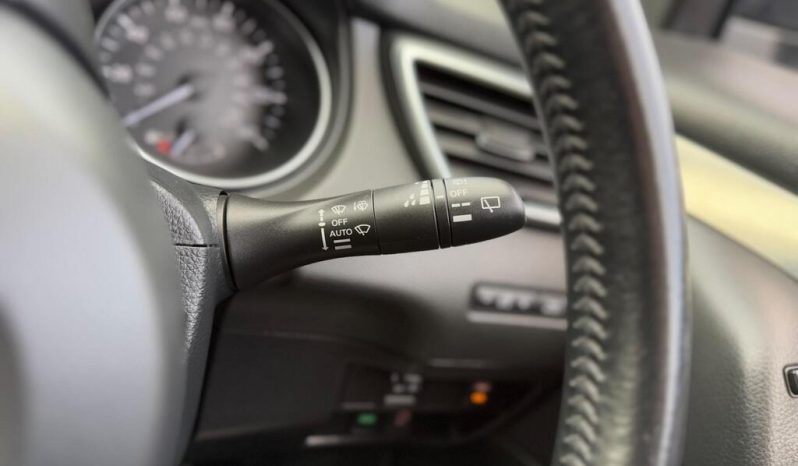 Nissan Qashqai 1.2 DIG-T N-Connecta XTRON Euro 6 2017 full