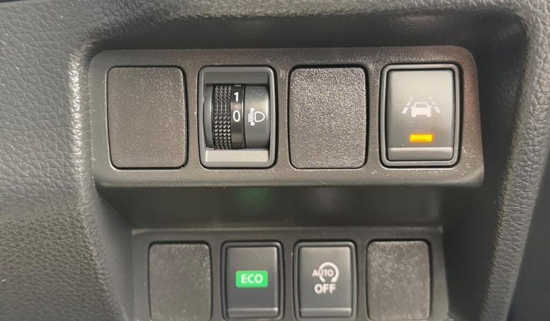 Nissan Qashqai 1.2 DIG-T N-Connecta XTRON Euro 6 2017 full