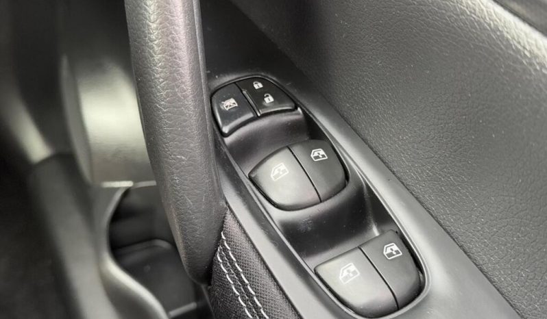 Nissan Qashqai 1.2 DIG-T N-Connecta XTRON Euro 6 2017 full