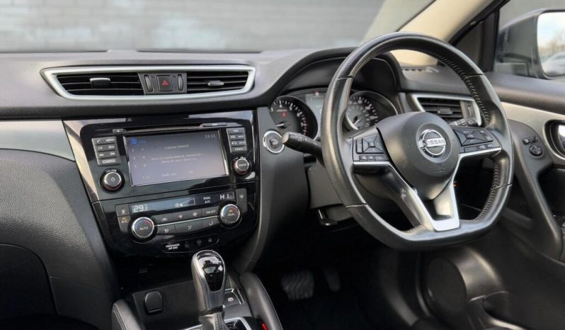 Nissan Qashqai 1.2 DIG-T N-Connecta XTRON Euro 6 2017 full