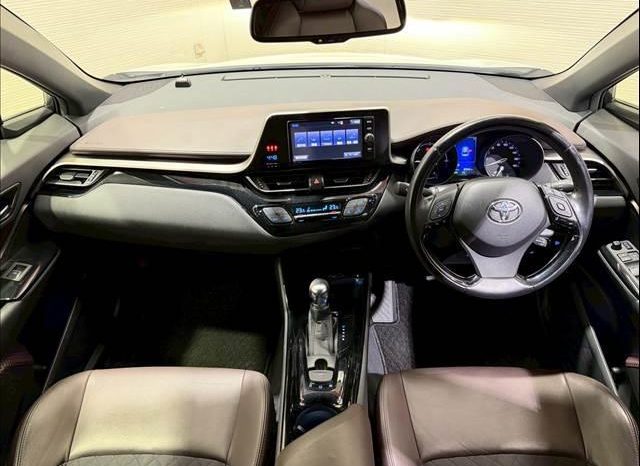 TOYOTA C-HR G 2017 full