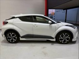 TOYOTA C-HR G 2017 full