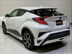 TOYOTA C-HR G 2017 full