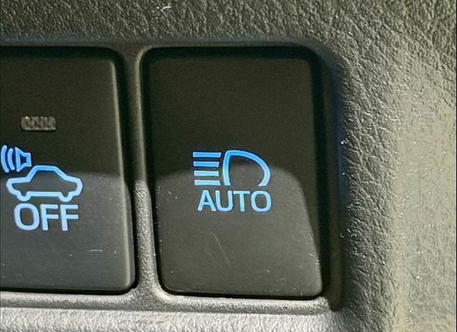 TOYOTA C-HR G 2017 full