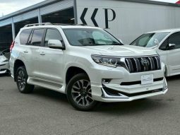 TOYOTA LAND CRUISER PRADO TX L PACKAGE full