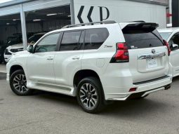 TOYOTA LAND CRUISER PRADO TX L PACKAGE full