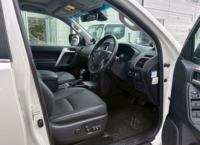 TOYOTA LAND CRUISER PRADO TX L PACKAGE full