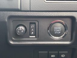 TOYOTA LAND CRUISER PRADO TX L PACKAGE full