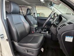 TOYOTA LAND CRUISER PRADO TX L PACKAGE 2018 full
