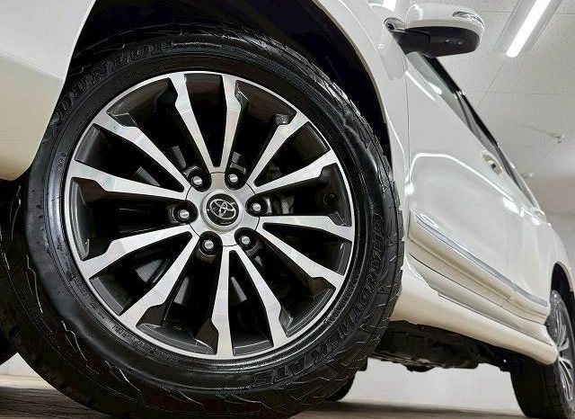 TOYOTA LAND CRUISER PRADO TX L PACKAGE 2018 full