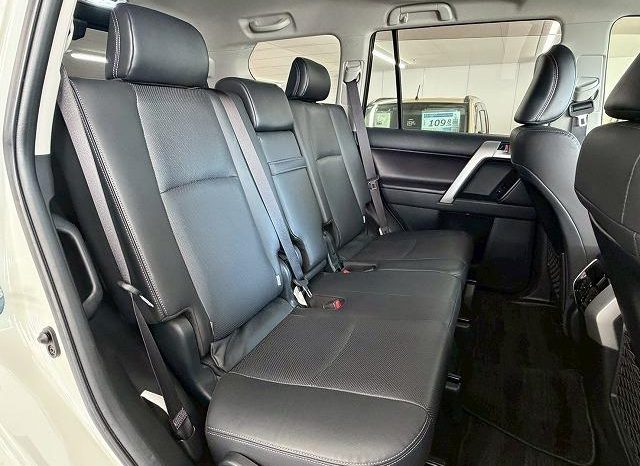 TOYOTA LAND CRUISER PRADO TX L PACKAGE 2018 full