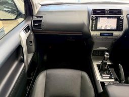 TOYOTA LAND CRUISER PRADO TX L PACKAGE 2018 full