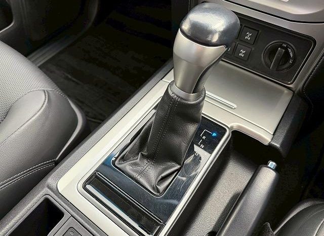 TOYOTA LAND CRUISER PRADO TX L PACKAGE 2018 full