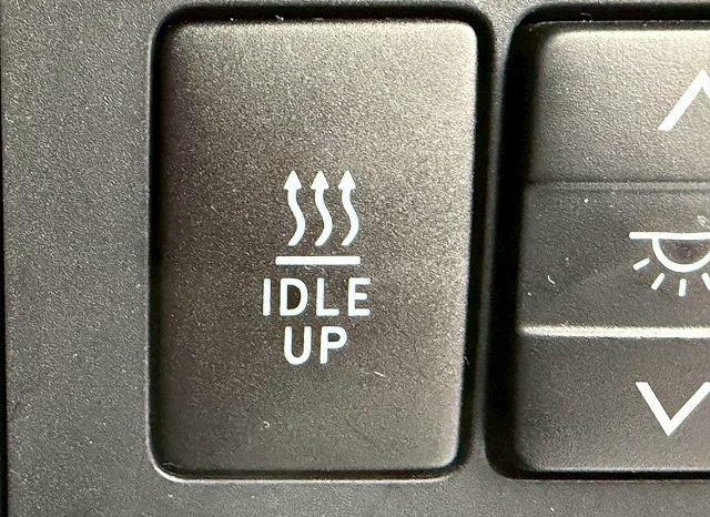 TOYOTA LAND CRUISER PRADO TX L PACKAGE 2018 full