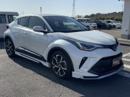TOYOTA C-HR G 2019 full