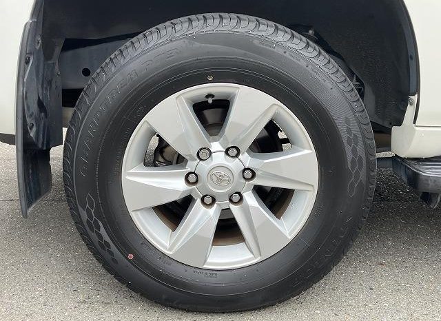 TOYOTA LAND CRUISER PRADO TX 2019 full