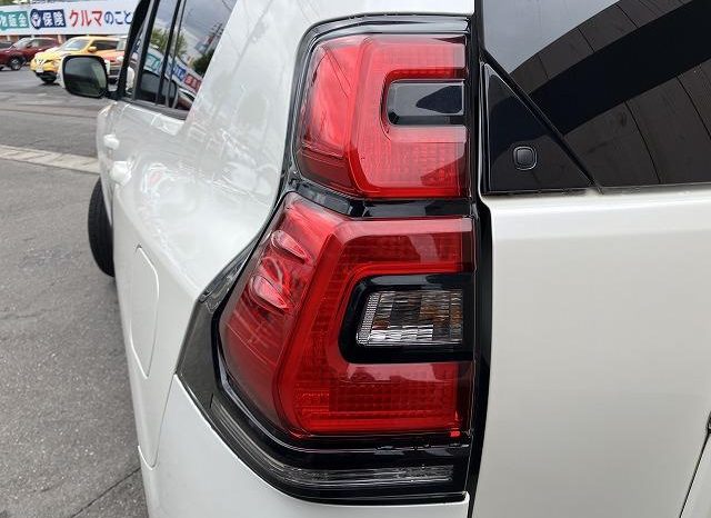 TOYOTA LAND CRUISER PRADO TX 2019 full