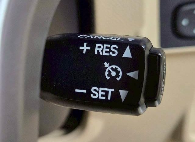 TOYOTA LAND CRUISER PRADO TX L PACKAGE 2015 full