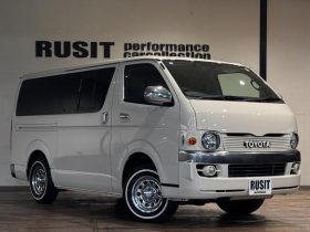 TOYOTA HIACE VAN LONG SUPER GL 2009