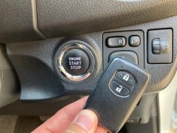 TOYOTA VITZ F 2017 full