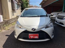 TOYOTA VITZ F 2017 full