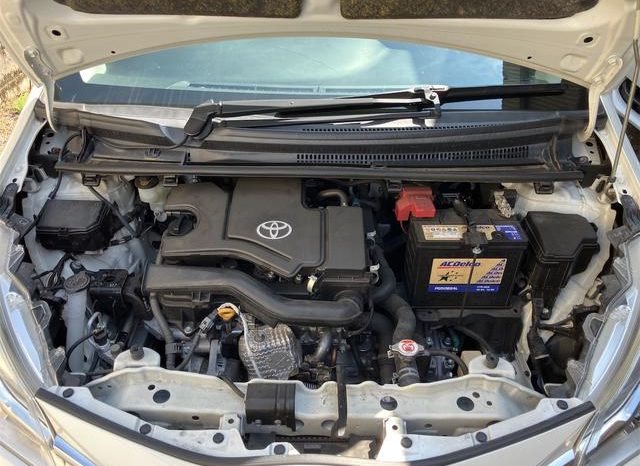 TOYOTA VITZ F 2017 full