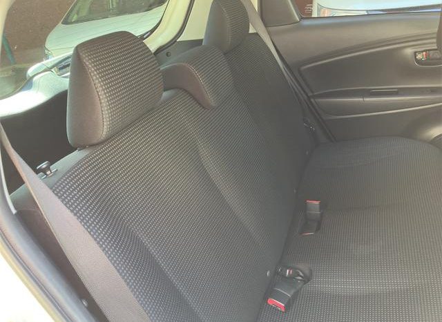 TOYOTA VITZ F 2017 full