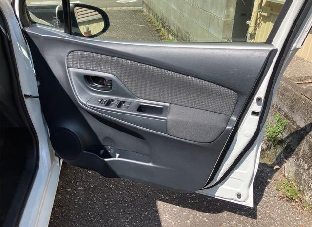 TOYOTA VITZ F 2017 full