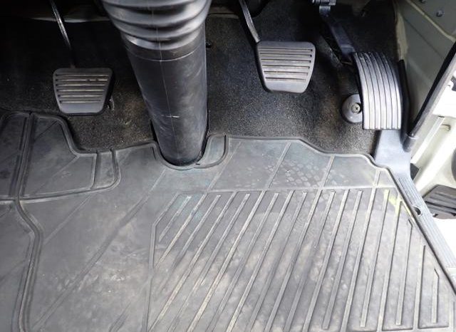 MITSUBISHI FUSO CANTER 2017 full