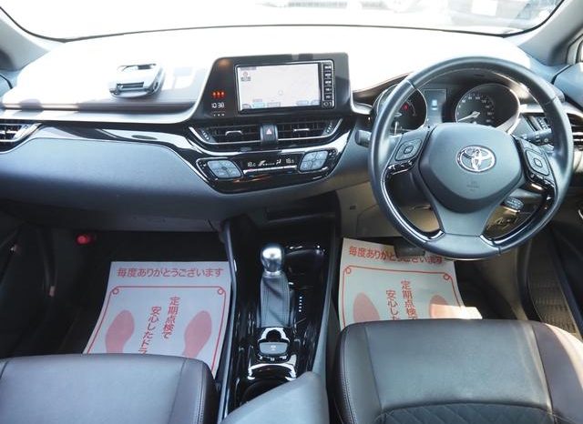 TOYOTA C-HR G 2018 full