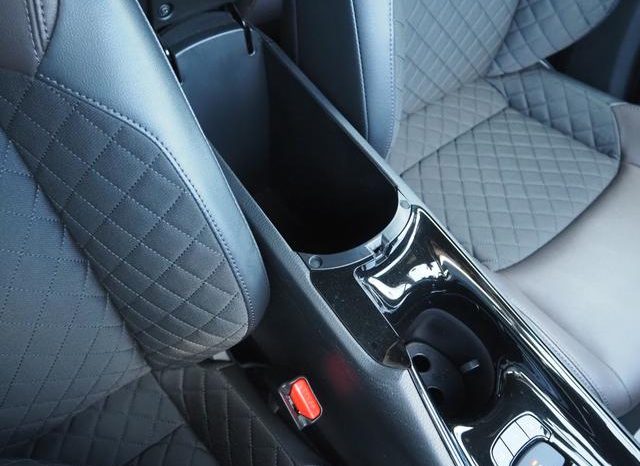 TOYOTA C-HR G 2018 full