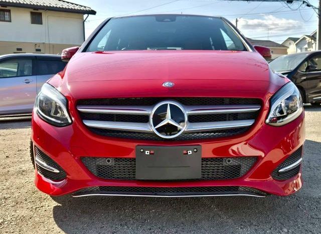 MERCEDES BENZ B-CLASS B180 2017 full