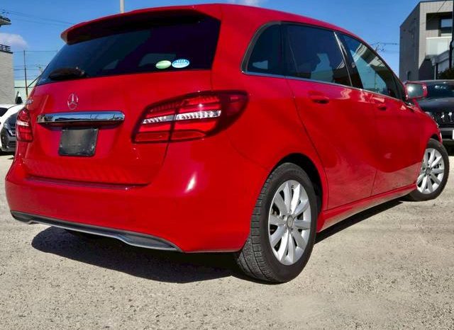 MERCEDES BENZ B-CLASS B180 2017 full