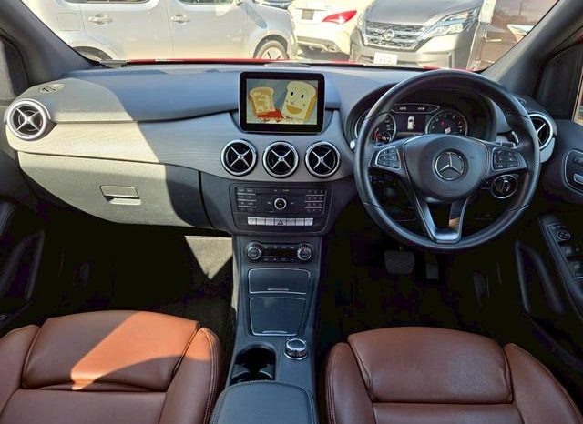 MERCEDES BENZ B-CLASS B180 2017 full