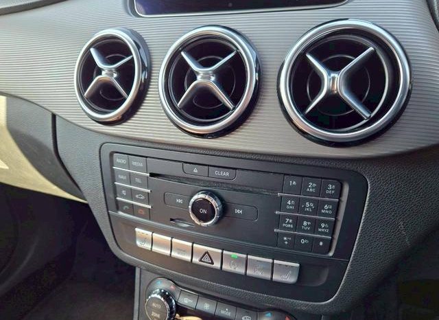 MERCEDES BENZ B-CLASS B180 2017 full