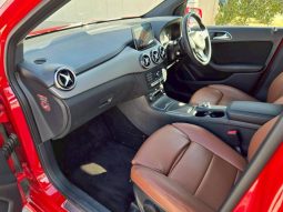 MERCEDES BENZ B-CLASS B180 2017 full